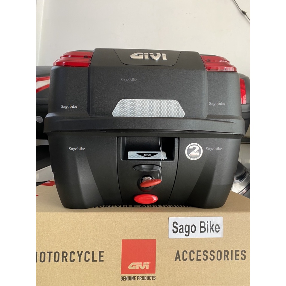 Thùng givi B33NM, thùng givi 33 lit kèm đế, ốc gắn, bảo hành chính hãng 2 năm