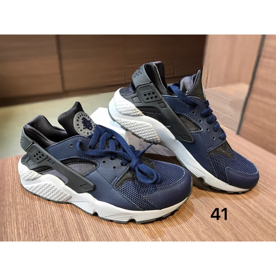 Nike Air Huarache size 41 mang vừa 40