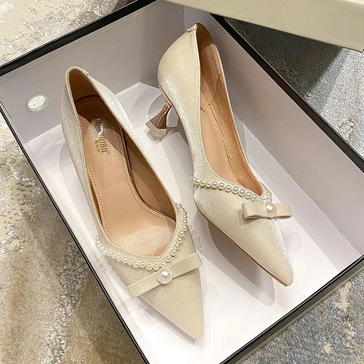 Giày cao gót 6cm mũi nhọn trang trí ngọc trai giả phong cách Pháp sành điệu