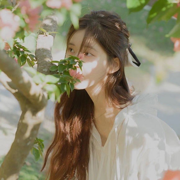 Dây Cột Tóc Đuôi Ngựa Thấp Màu Đen Thời Trang Mùa Hè