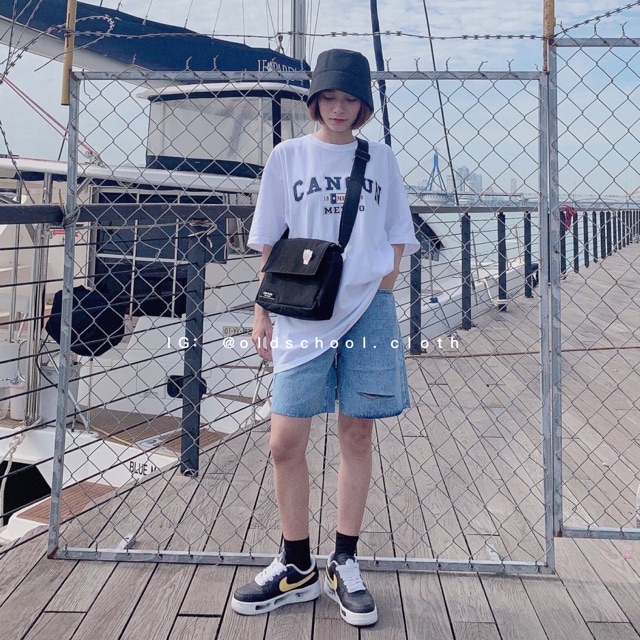 SIMPLE BAG (tặng kèm huy hiệu random/ảnh thật)