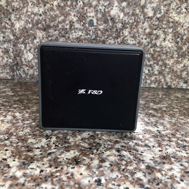 Loa bluetooth FENDA W5 (HÀNG SECOND HAND)