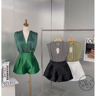 sét quần tacta và áo kẻ khuy đệm vai