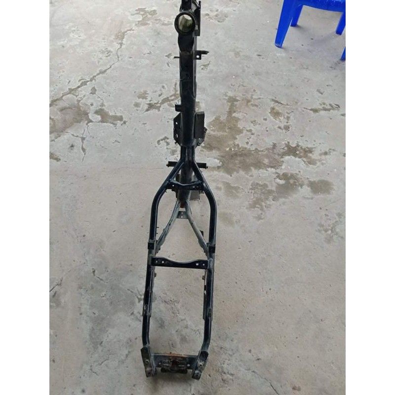 Khung sườn ya sirius fi rin rã xe.còn nguyên xi.có trầy.dành cho xe ya sirius fi.