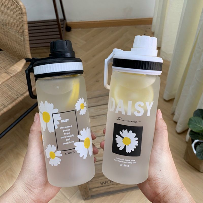 Bình nước thủy tinh hoa cúc, bình đựng nước , bình 500ml