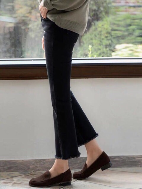 Quần jean nữ ống loe lưng cao MAYA đen trơn vải bò giấy Hàn Quốc Q059