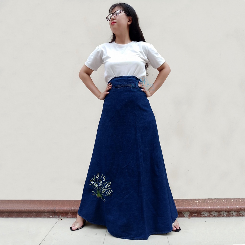 Váy Chống Nắng Dài Dạng Xòe Cho Nữ Vải Jean Cotton Dày Mềm Có Nút Bấm Chắc Chắn Thêu Bông Lúa H&amp;T Fashion