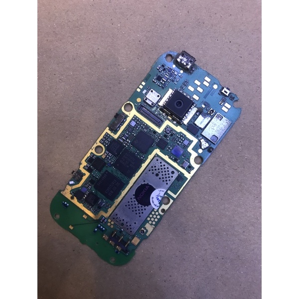 main sống nokia n85