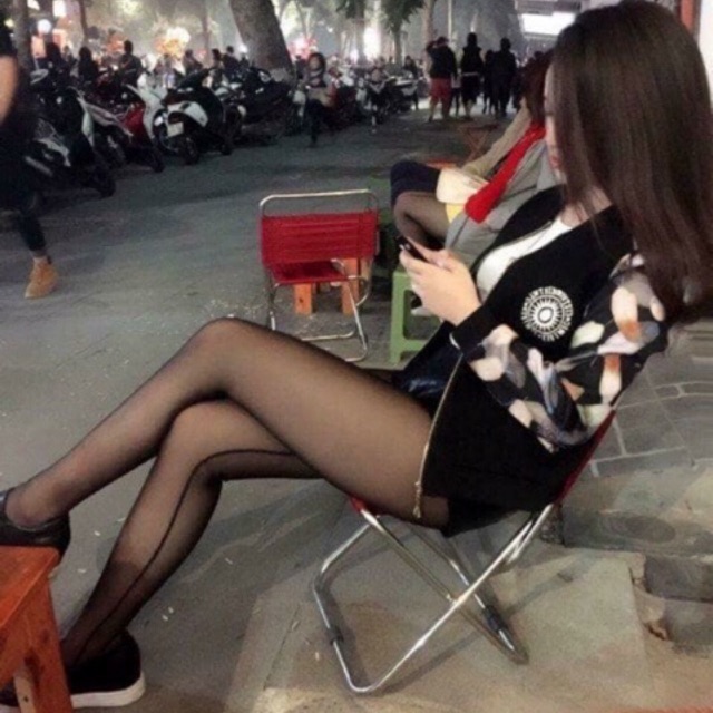 Quần tất Gân Luysi