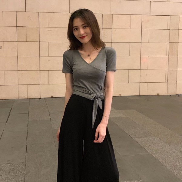 Áo Thun Nữ Tay Ngắn Cổ Chữ V Thời Trang Phong Cách Hàn Quốc