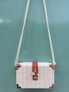 Túi cục gạch