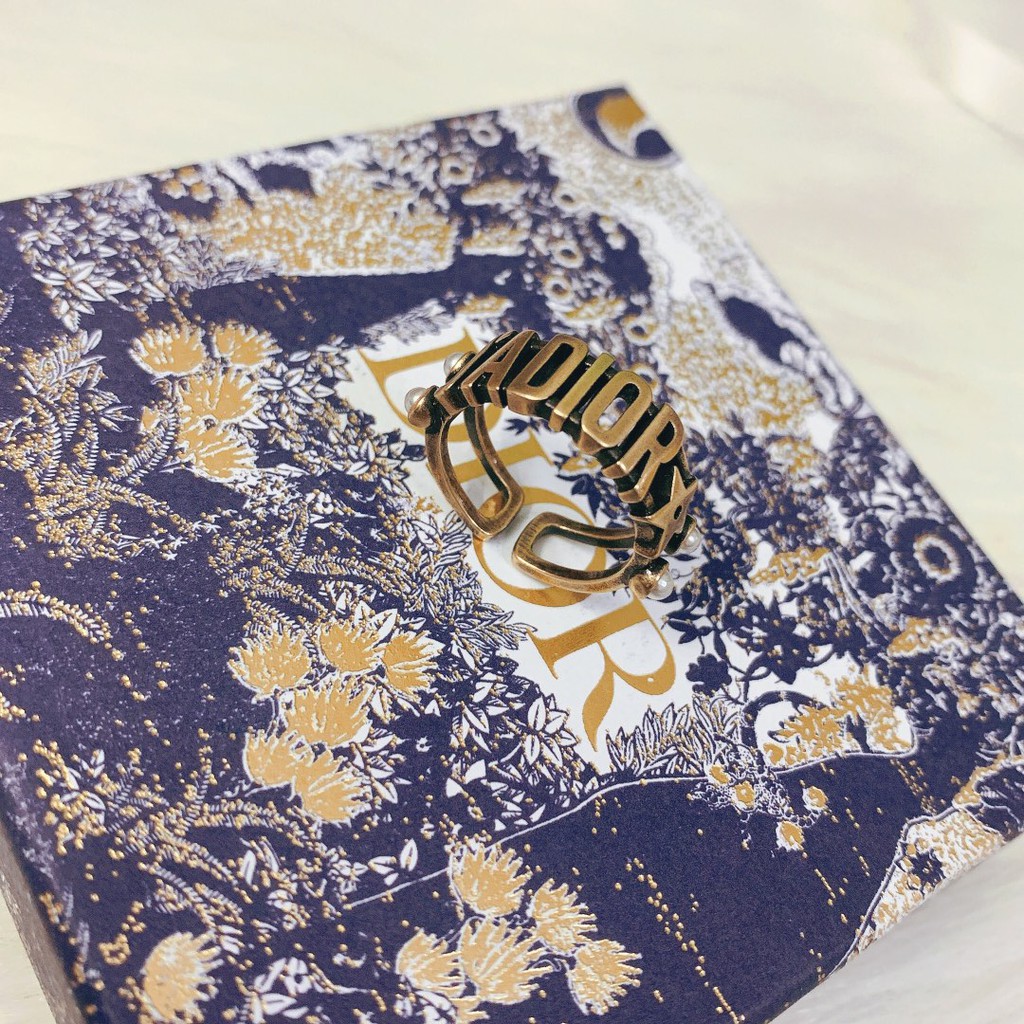 Nhẫn nữ chữ Dior kiểu retro thời trang