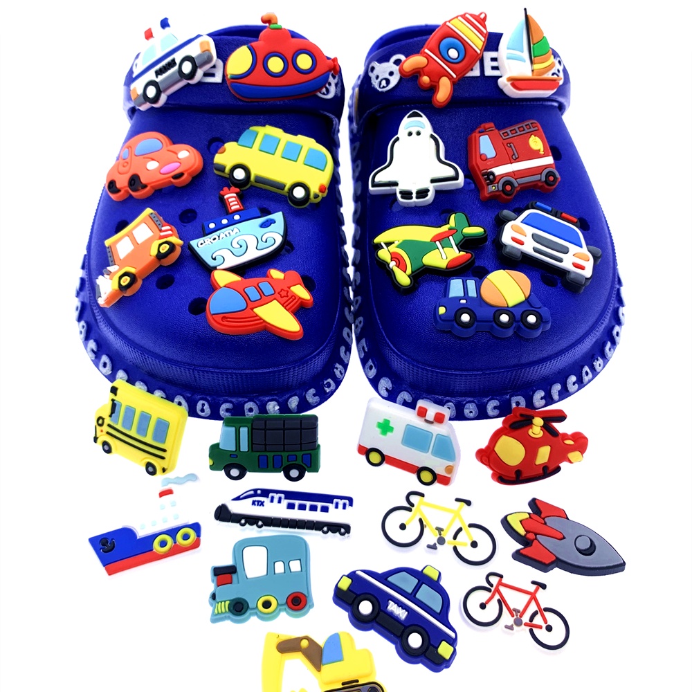 Dễ thương máy xúc thuyền jibits crocs xe máy jibbits charm pin xe cứu thương giày bùa máy bay trực thăng ô tô jibitz crocks cho phụ nữ giày phụ kiện trang trí