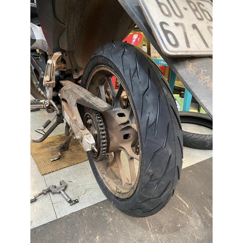 Vỏ lốp xe Goodride gai H993 vỏ không ruột hàng Thái Lan gai xương cá cho "TAY GA & XE SỐ"