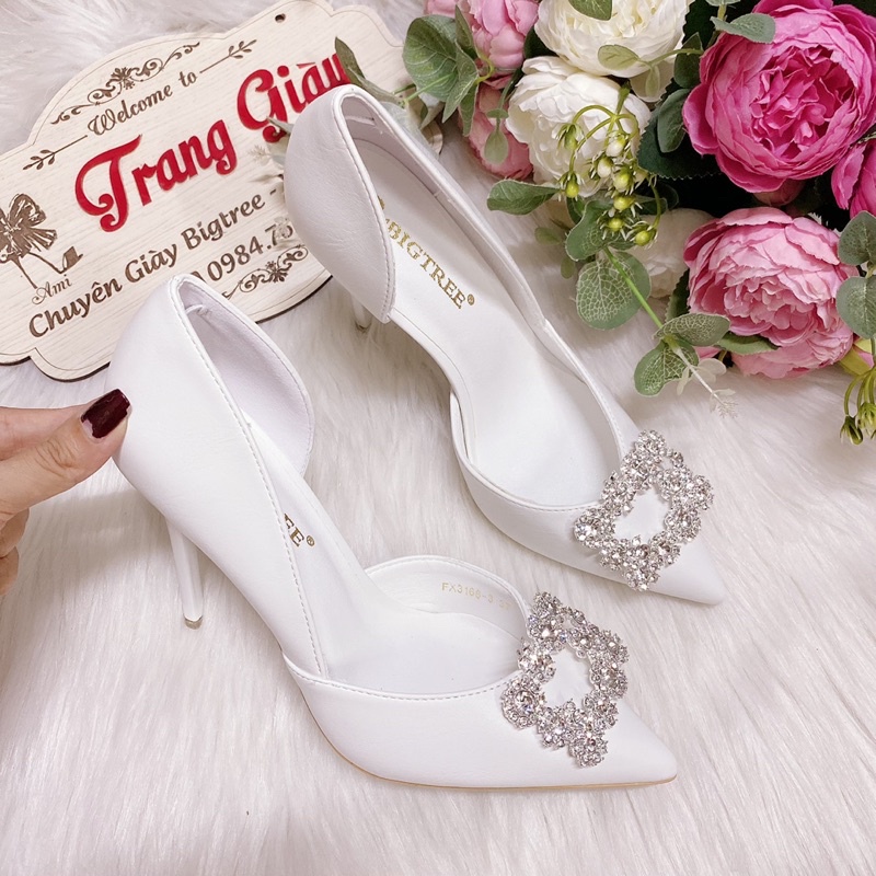 GIÀY CƯỚI MŨI ĐÁ VUÔNG KHOÉT EO DÁNG KẸP