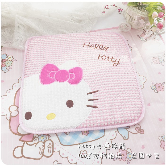 Đệm Lót Ghế Ngồi Xe Hơi Hình Hello Kitty Đáng Yêu