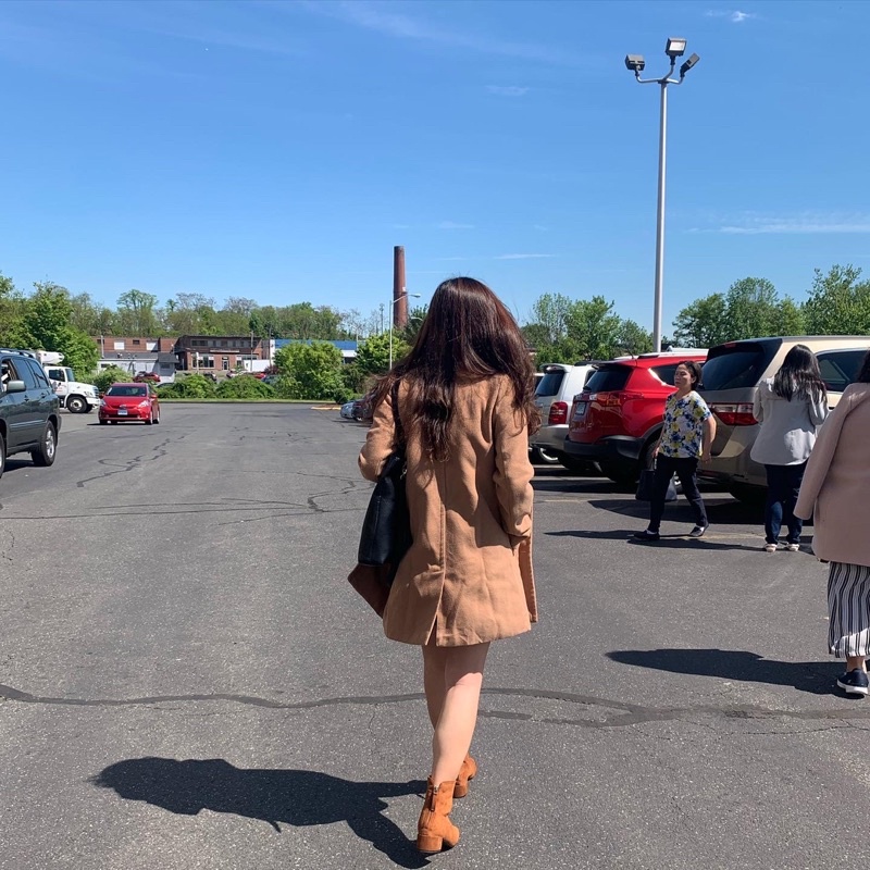 Áo dạ dáng dài màu nâu