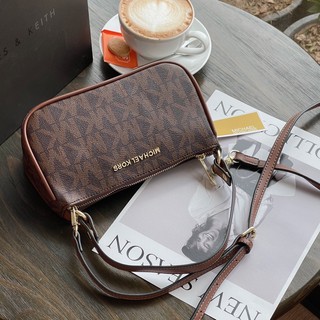 Túi kẹp nách / Đeo chéo MK size 22