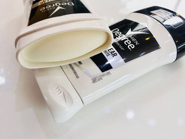 Sáp lăn khử mùi Degree Men Ultraclear Black+White 74g của Mỹ | BigBuy360 - bigbuy360.vn