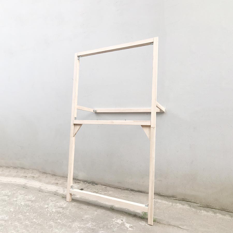 Khung thêu tufting, thêu nổi thêu len xù bằng gỗ có chân đứng và thanh chống theo kích thước