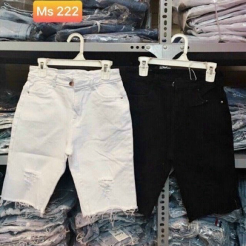 Quần kaki ngố rách kiểu