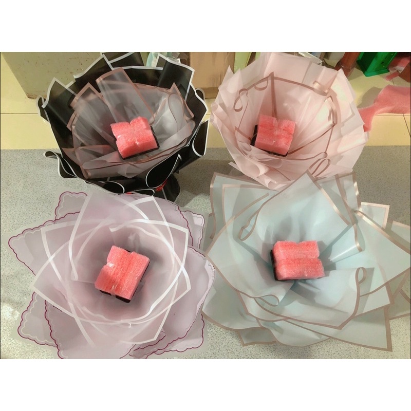 Cốt cắm hoa xiền