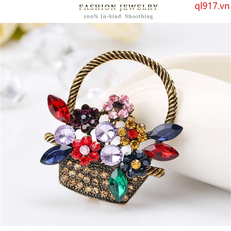 Ghim Cài Áo Hình Giỏ Hoa Đính Đá Xinh Xắn