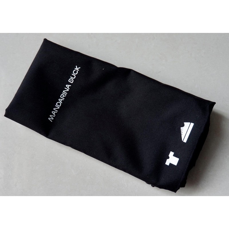 Túi Vải Mandarina Duck thương hiệu thời trang của Ý