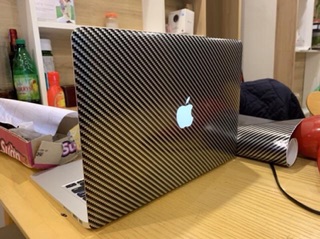 1 mét Cacbon 5D dán ô tô, xe máy điện thoại,laptop khổ 60cm