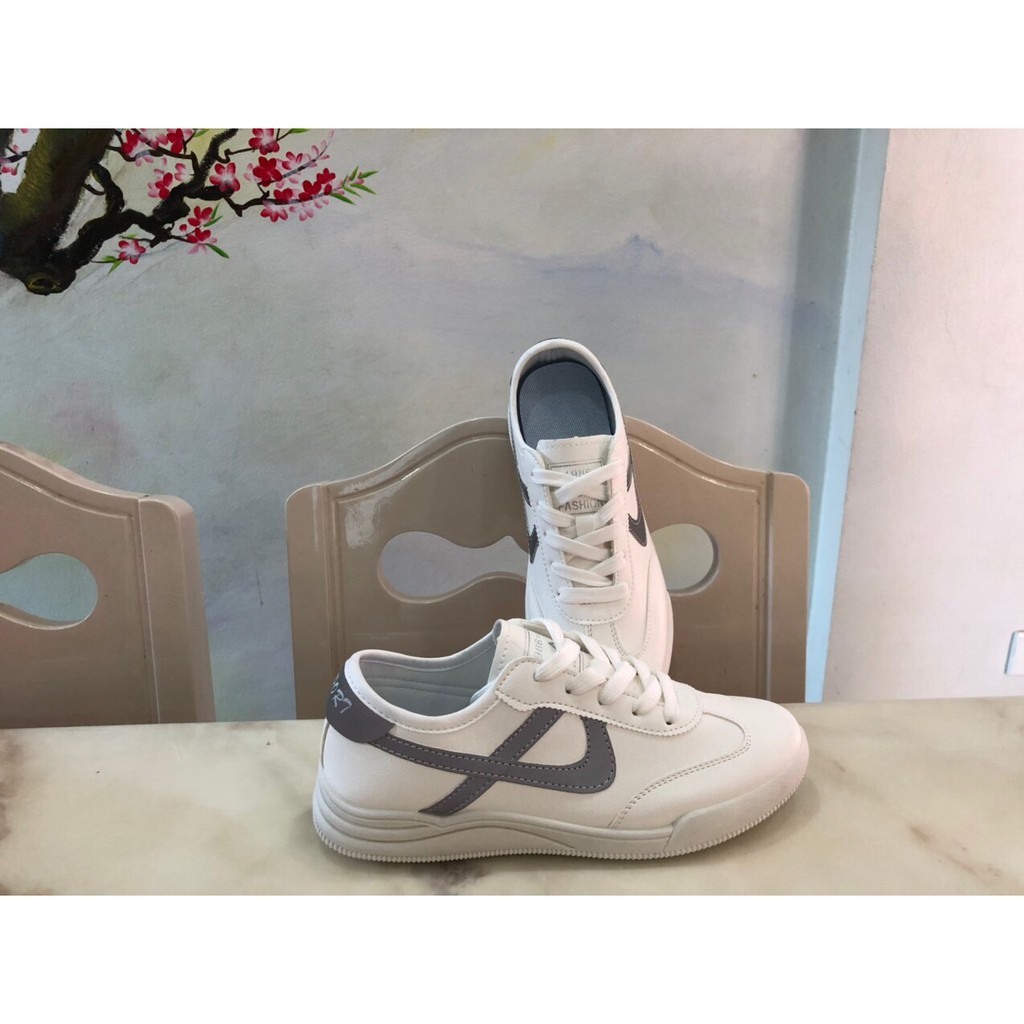 Giày Sneaker ur Ban Nam Nữ Size 35-40