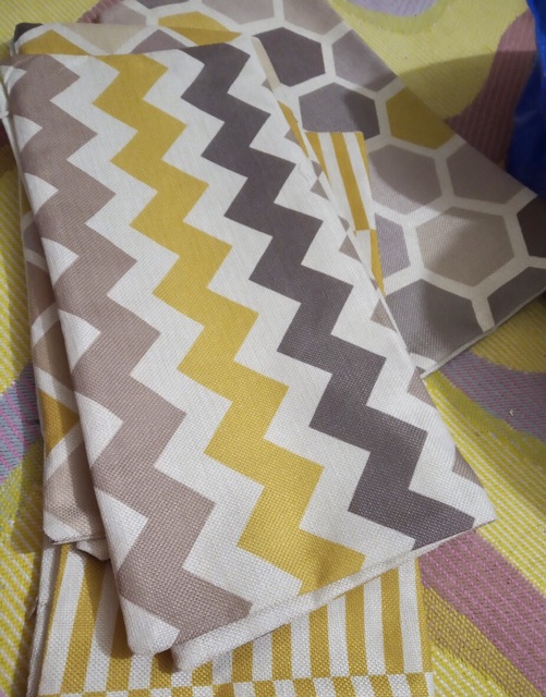 Vỏ gối áo gối sofa trang trí vàng-ghi(không ruột) | BigBuy360 - bigbuy360.vn