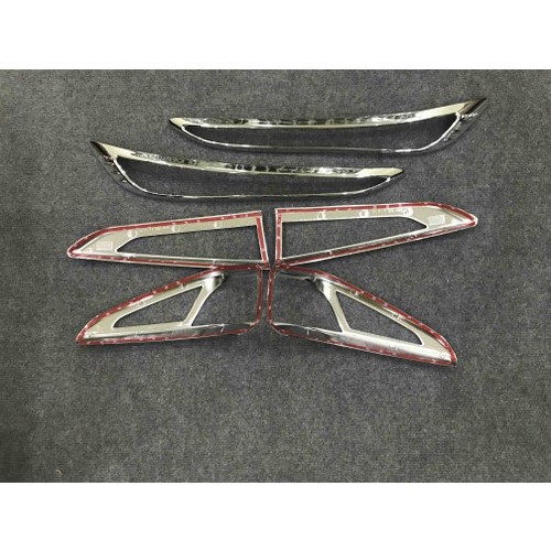 Ốp trang trí viền đèn pha hậu Hyundai Kona 2018-2019