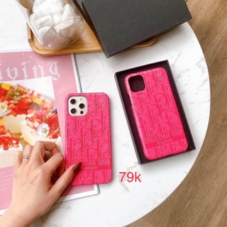 Ốp iphone Dior hoạ tiết hồng đậm