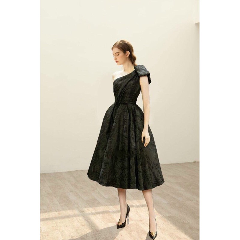 đầm gấm lệch vai nơ ( ảnh và video thật 1000%)