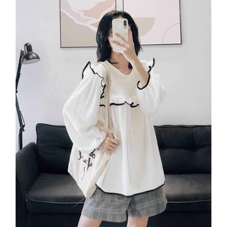 Áo babydoll trắng viền bèo đen tay dài phồng