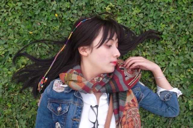 Hairwrap đeo tóc sắc màu bohemian vintage đính kèm lông vũ hạt gỗ