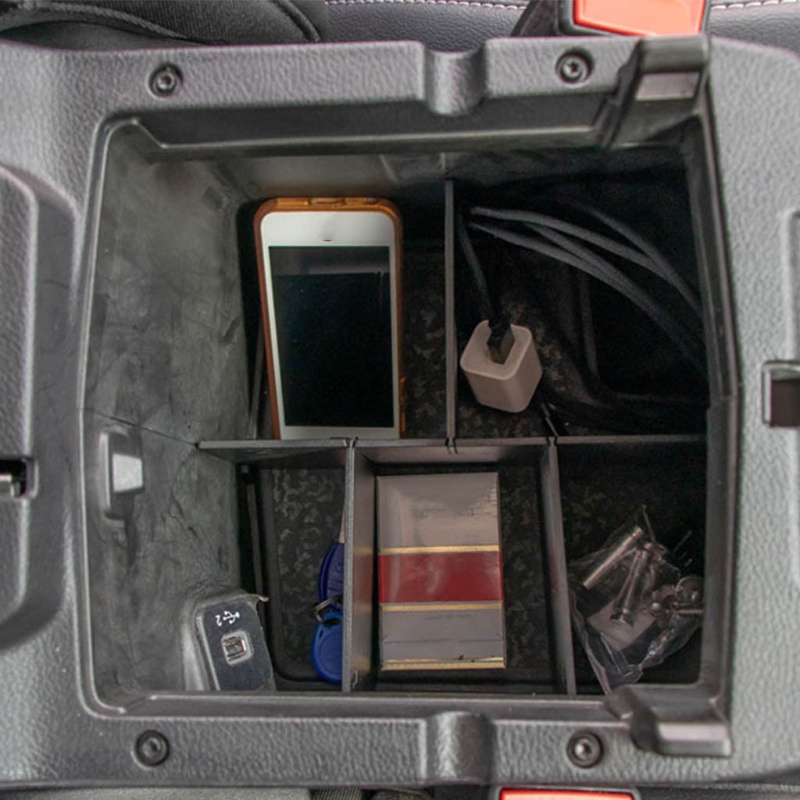 Khay Đựng Vật Dụng Bệ Tì Tay Cho Xe Jeep