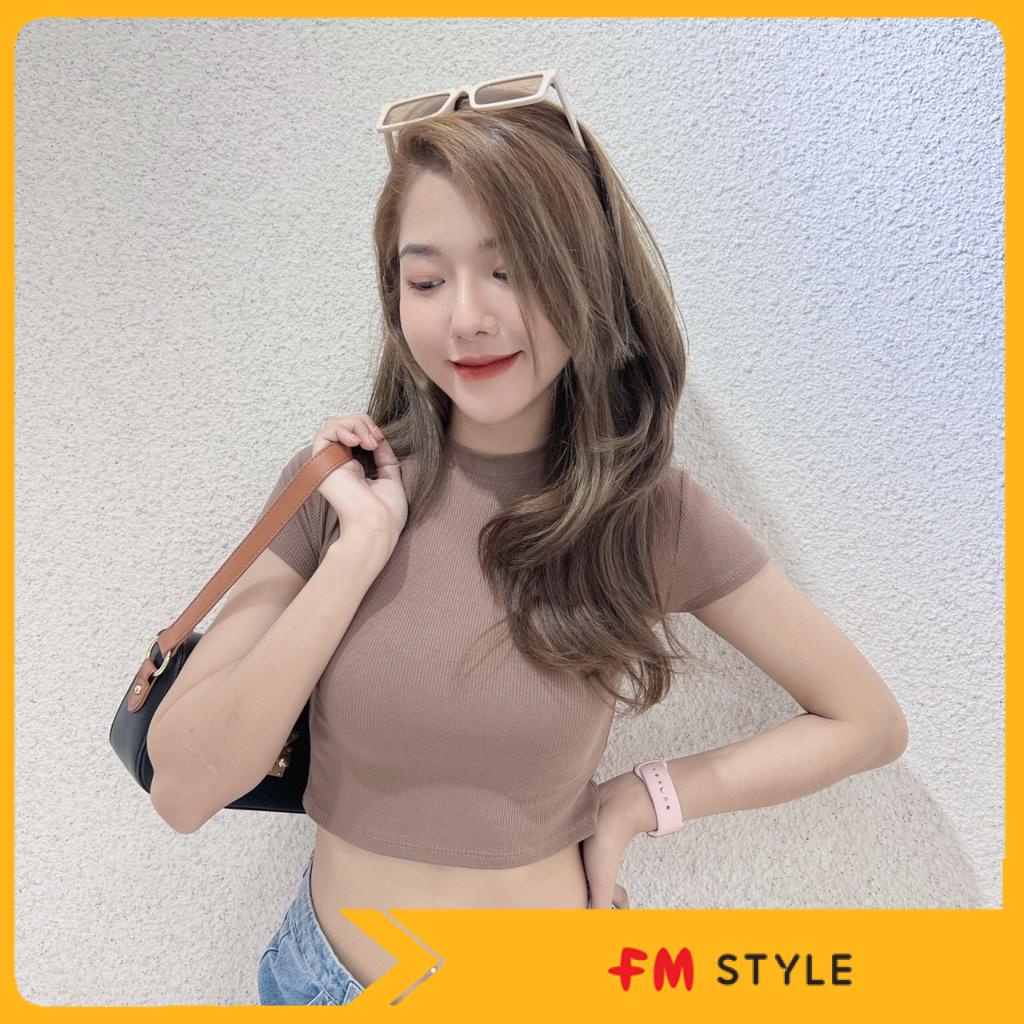 Áo thun croptop nữ FM Style áo ngắn tay trơn basic dễ phối đồ thời trang năng động 211202051