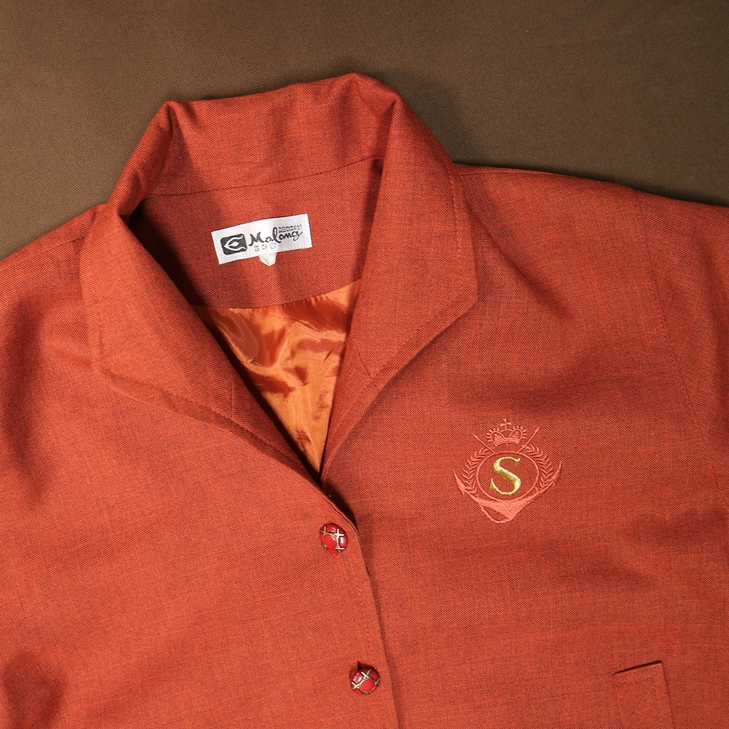 Áo khoác bomber màu nâu gạch