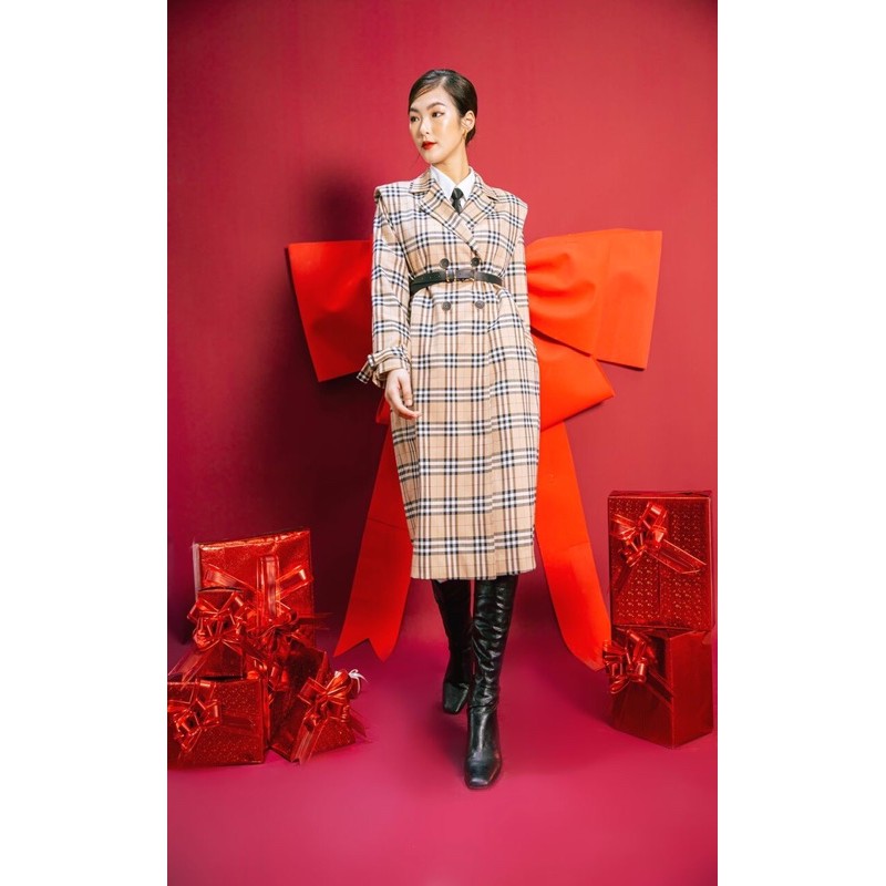 Áo măng tô 2hk 2 lớp kẻ burberry CCHAT xả kho giảm 50% | BigBuy360 - bigbuy360.vn