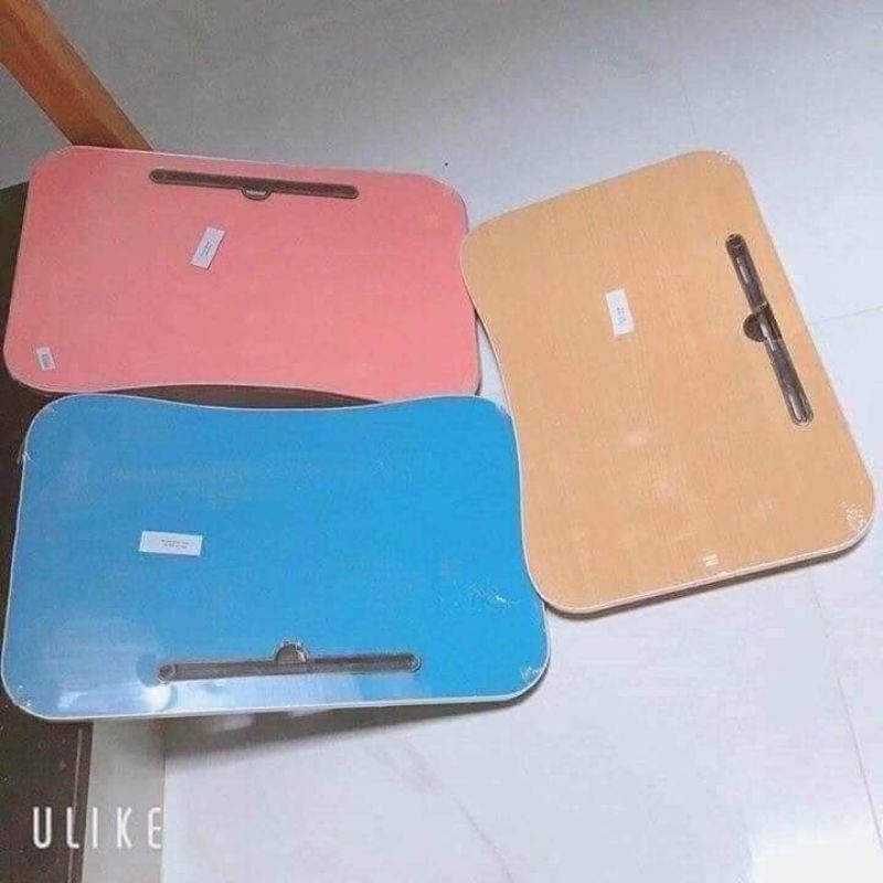 BÀN LAPTOP THÔNG MINH CÓ CHỖ ĐỂ ĐIỆN THOẠI