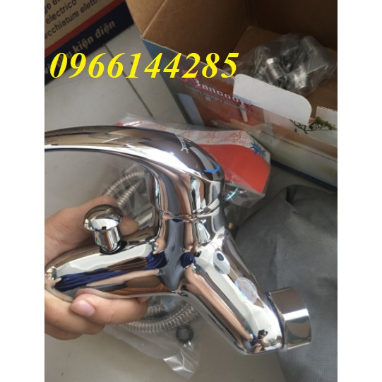 Sen tắm nóng lạnh Bancoot BCS-2012