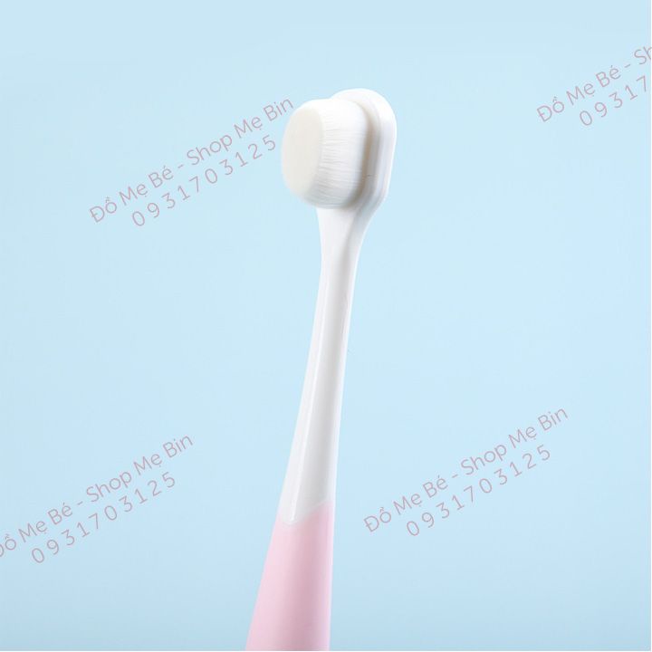 Bàn chải đánh răng trẻ em, bàn chải đánh răng cho bé từ 2 tuổi được làm từ sợi tơ rất mềm mại không tổn hại nướu