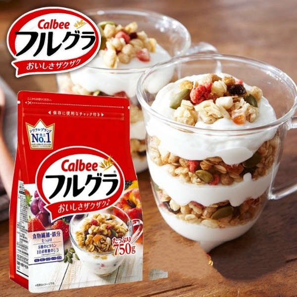 Ngũ Cốc Trái Cây Calbee Đỏ 750g Nhật Bản mix sữa chua hoa quả trái cây dùng ăn sáng, đẹp da, giữ dáng