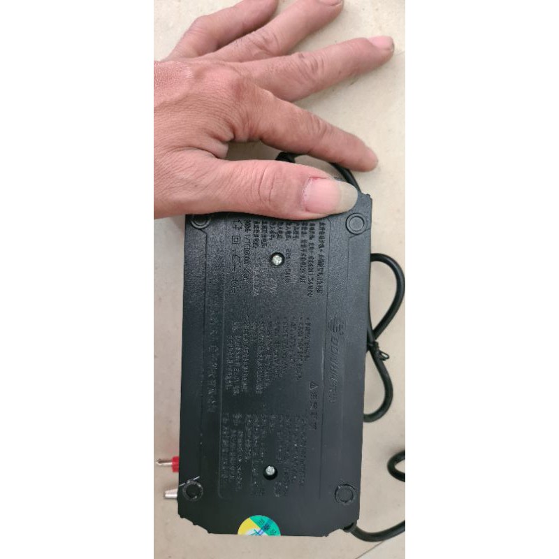 sạc acquy 12v. dùng cho 1 acquy