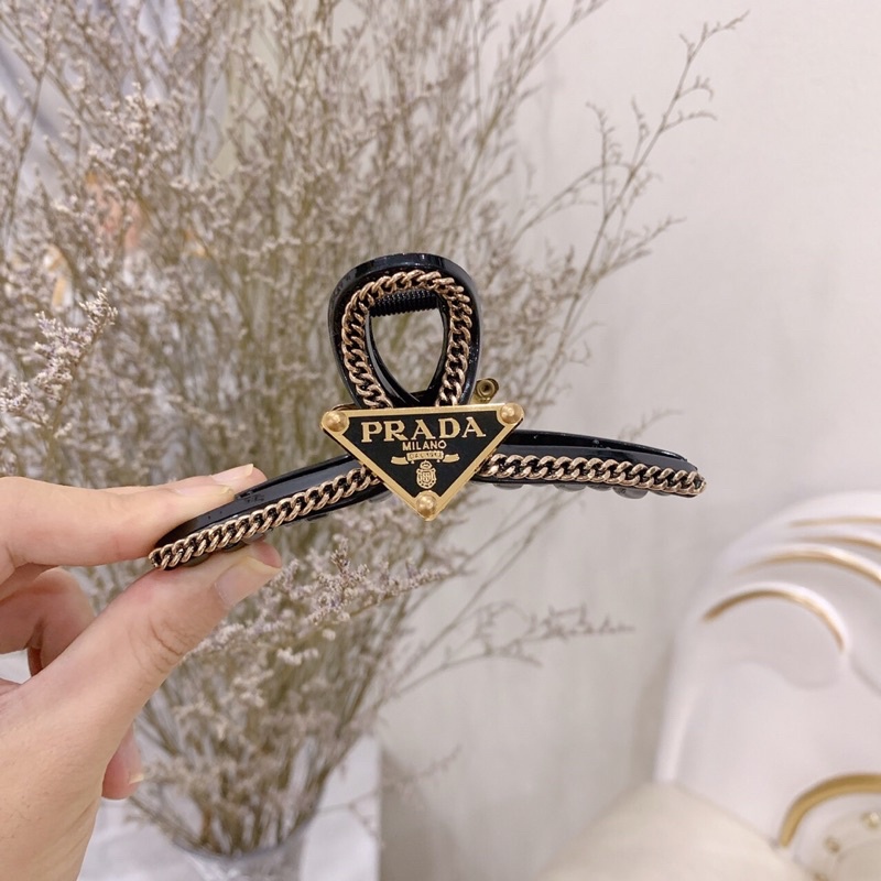 Kẹp tóc PRADA