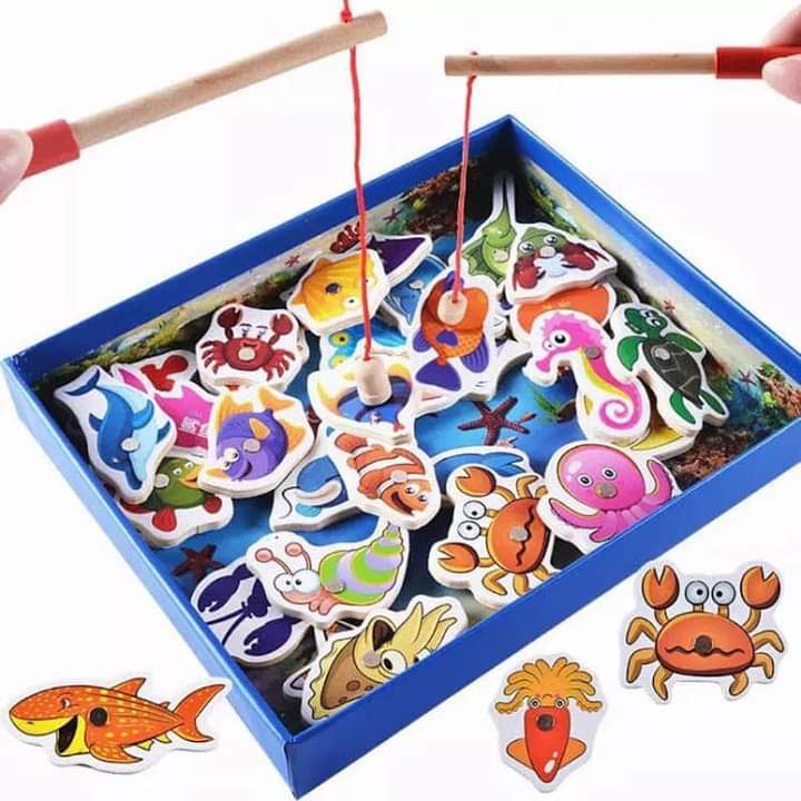 Bộ đồ chơi câu cá nam châm gồm 02 cần câu + 32 cá gỗ với kích thước khác nhau cho bé