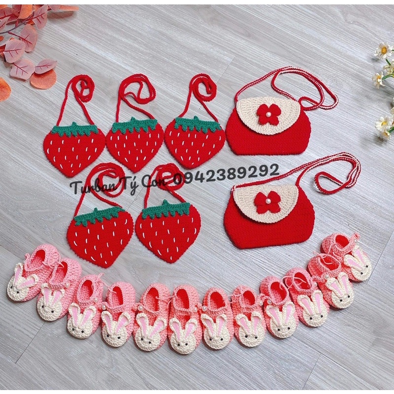 Túi len handmade cho bé yêu.