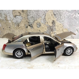 Mô hình xe MayBach 62S 1:32
