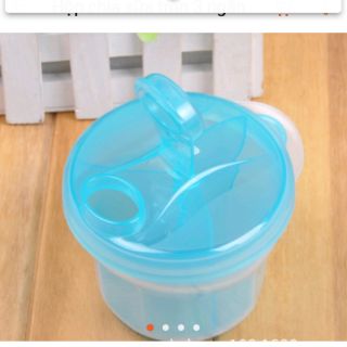 Hộp chia sữa tròn 3 ngăn
